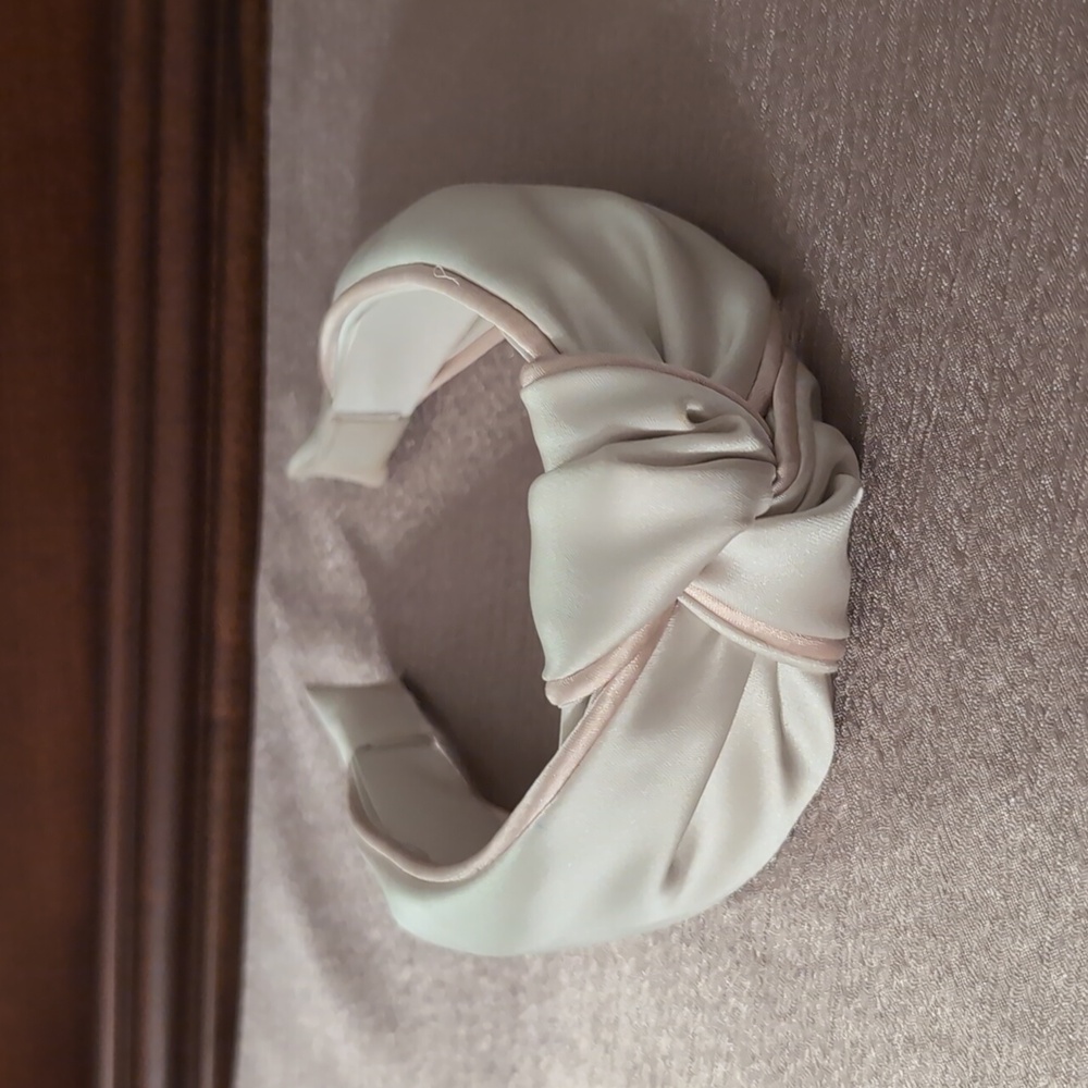 Elegant White & Cream Satin Headband - Picture 2 of 3